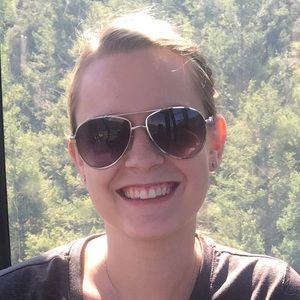 Meet your Posher, Alex